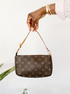 Louis Vuitton Monogram Pochette